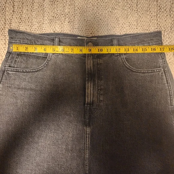 The Perfect Denim Mini: Everlane Way-High - Size 31 - Picture 5 of 6